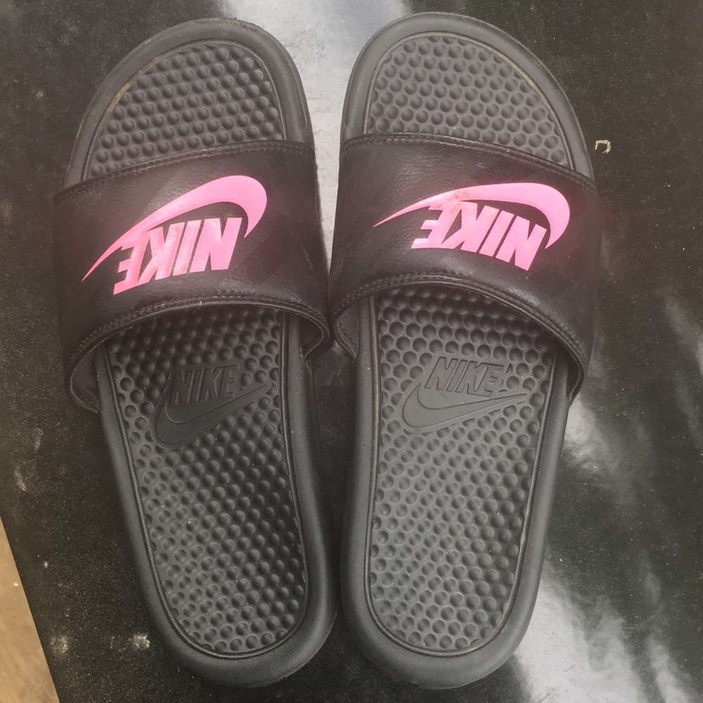 Nike slides